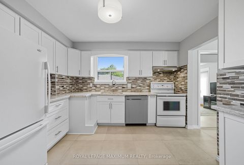 Photo 17 at 36 Boarhill Drive, Agincourt North, Toronto