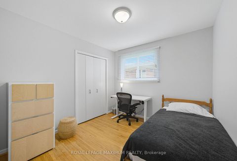 Photo 23 at 36 Boarhill Drive, Agincourt North, Toronto