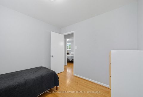 Photo 24 at 36 Boarhill Drive, Agincourt North, Toronto