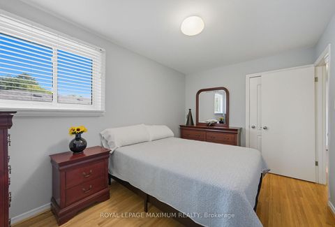 Photo 30 at 36 Boarhill Drive, Agincourt North, Toronto