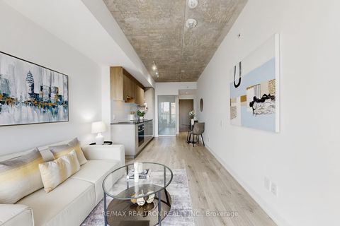 Photo 10 at 508 - 161 Roehampton Avenue, Mount Pleasant West, Toronto
