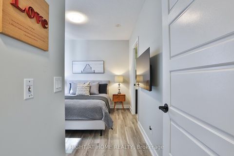 Photo 12 at 2308 - 28 Linden Street, North St. James Town, Toronto