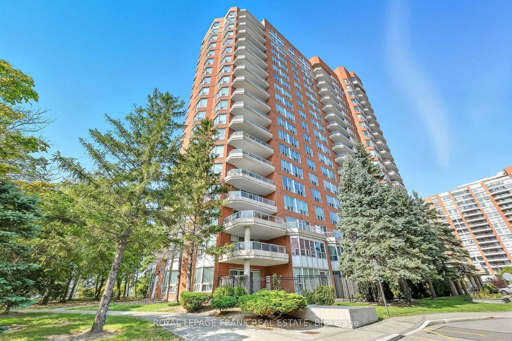 1812 - 400 McLevin Avenue, Malvern, Toronto 
