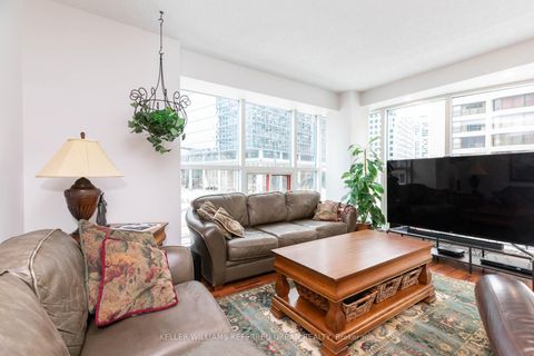 Photo 4 at 302 - 77 Harbour Square, Waterfront Communities C1, Toronto