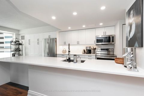 Photo 8 at 302 - 77 Harbour Square, Waterfront Communities C1, Toronto