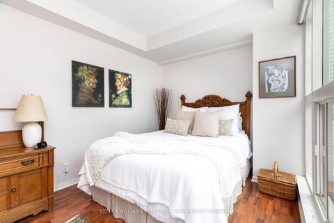 Photo 16 at 302 - 77 Harbour Square, Waterfront Communities C1, Toronto