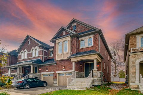 Photo 4 at 94 Drizzel Crescent, Oak Ridges, Richmond Hill