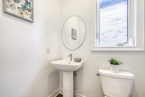 Photo 9 at 94 Drizzel Crescent, Oak Ridges, Richmond Hill