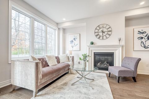Photo 12 at 94 Drizzel Crescent, Oak Ridges, Richmond Hill