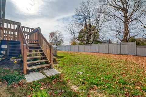 Photo 36 at 94 Drizzel Crescent, Oak Ridges, Richmond Hill