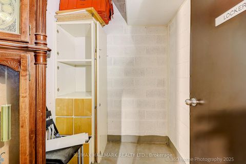 Photo 17 at 105 - 872 Sheppard Avenue W, Bathurst Manor, Toronto