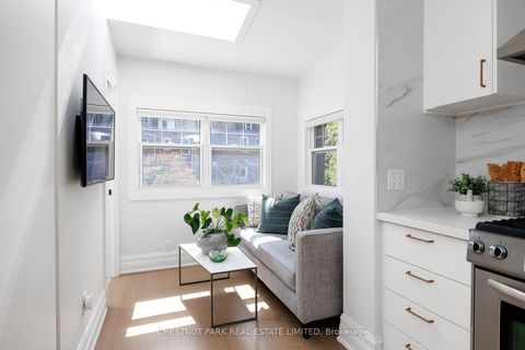 Photo 16 at 33 Tennis Crescent, North Riverdale, Toronto