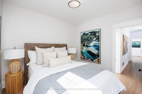 Photo 48 at 33 Tennis Crescent, North Riverdale, Toronto