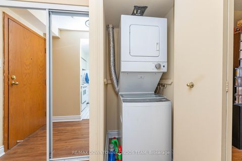 Photo 7 at 2213 - 44 St Joseph Street, Bay Street Corridor, Toronto