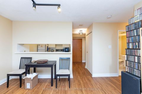 Photo 10 at 2213 - 44 St Joseph Street, Bay Street Corridor, Toronto