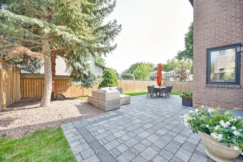 Photo 45 at 1517 Queensbury Crescent, CP College Park, Oakville