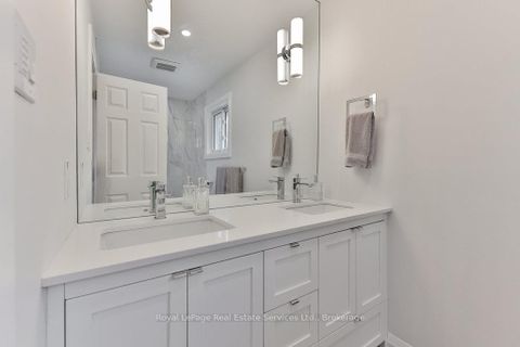 Photo 24 at 1531 Stoneybrook Trail, GA Glen Abbey, Oakville