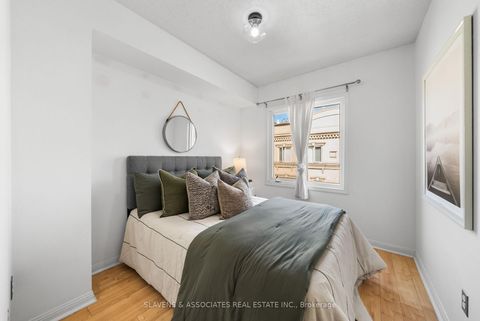 Photo 15 at TH 3 - 78 Carr Street, Chinatown, Toronto