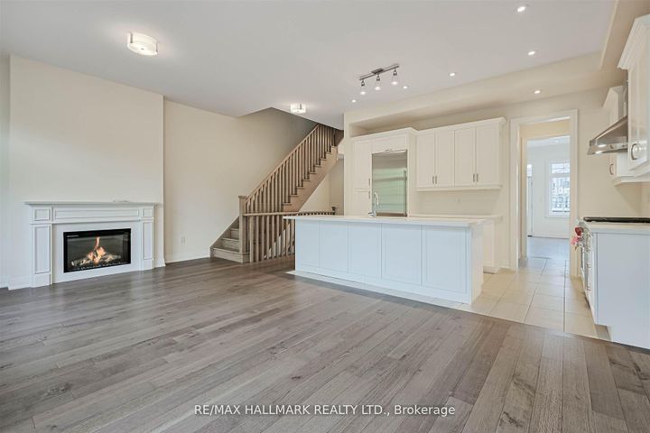Photo 9 at 5 West Village Lane, Angus Glen, Markham