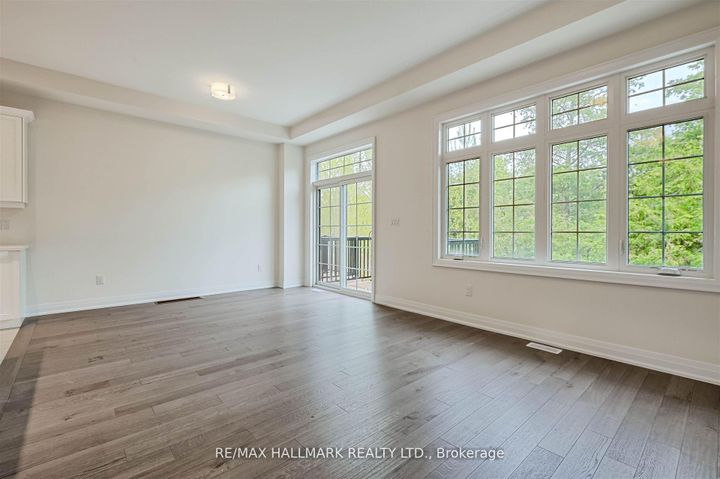 Photo 11 at 5 West Village Lane, Angus Glen, Markham