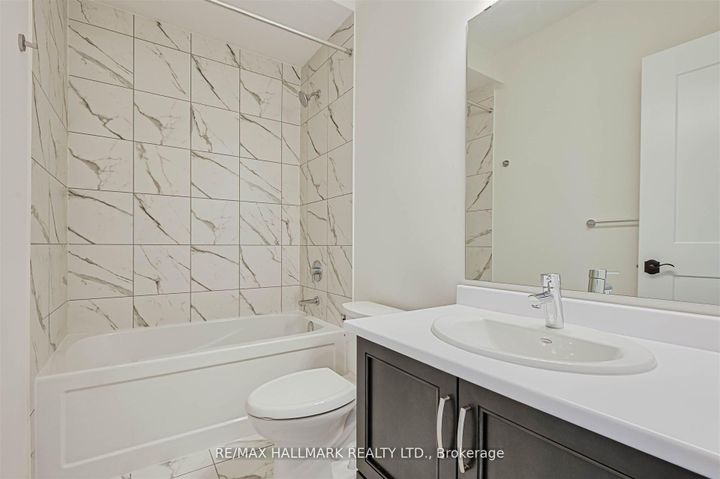 Photo 21 at 5 West Village Lane, Angus Glen, Markham