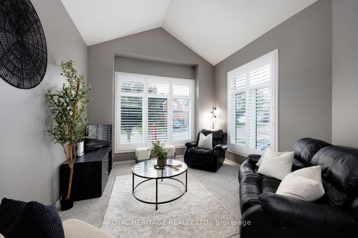 Photo 2 at 1545 Arborwood Drive, Taunton, Oshawa