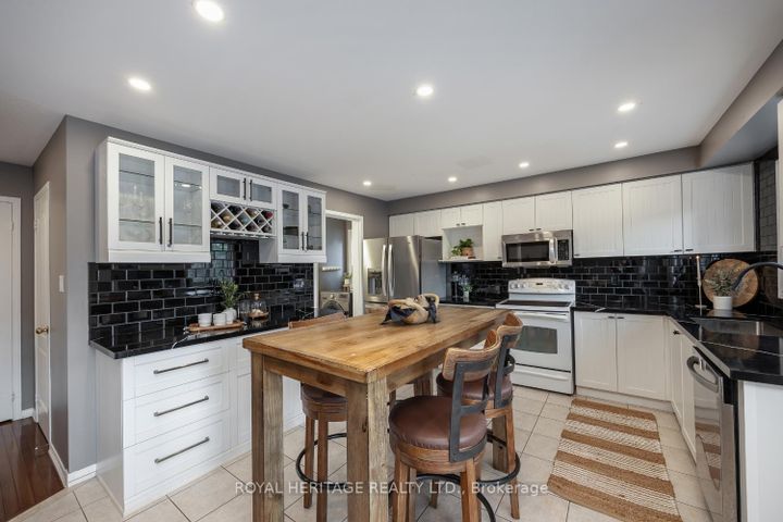 Photo 6 at 1545 Arborwood Drive, Taunton, Oshawa