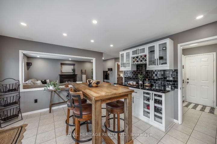 Photo 7 at 1545 Arborwood Drive, Taunton, Oshawa
