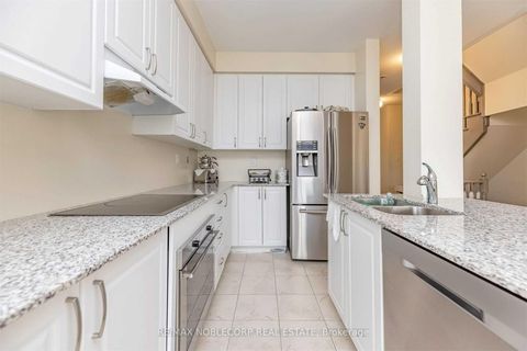 Photo 11 at 144 Sunset Terrace, Vellore Village, Vaughan