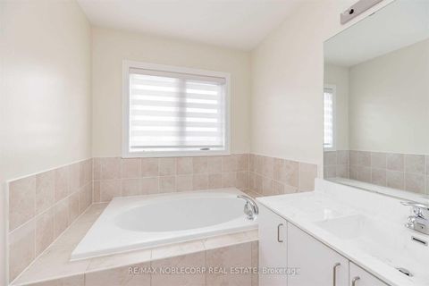 Photo 17 at 144 Sunset Terrace, Vellore Village, Vaughan Photo 17 at 144 Sunset Terrace, Vellore Village, Vaughan