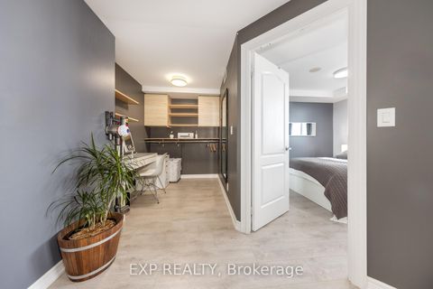 Photo 16 at 1510 - 212 Eglinton Avenue E, Mount Pleasant West, Toronto