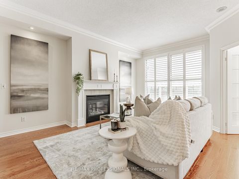 Photo 5 at 802 - 2662 Bloor Street W, Kingsway South, Toronto
