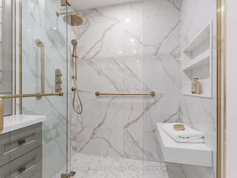 Photo 25 at 802 - 2662 Bloor Street W, Kingsway South, Toronto