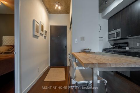 Photo 10 at 413 - 1 Shaw Street, Niagara, Toronto Photo 10 at 413 - 1 Shaw Street, Niagara, Toronto