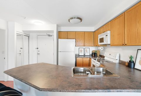 Photo 4 at 402 - 935 Sheppard Avenue W, Clanton Park, Toronto