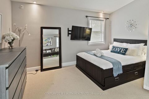 Photo 35 at 58 White Oaks Road, South Shore, Barrie