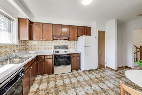 Photo 6 at 251 Driftwood Avenue, Black Creek, Toronto