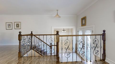 Photo 3 at 2 Newman Avenue, Oak Ridges Lake Wilcox, Richmond Hill