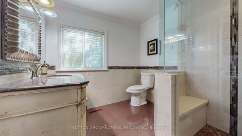 Photo 16 at 2 Newman Avenue, Oak Ridges Lake Wilcox, Richmond Hill