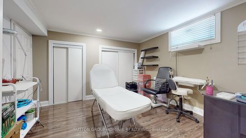 Photo 22 at 2 Newman Avenue, Oak Ridges Lake Wilcox, Richmond Hill