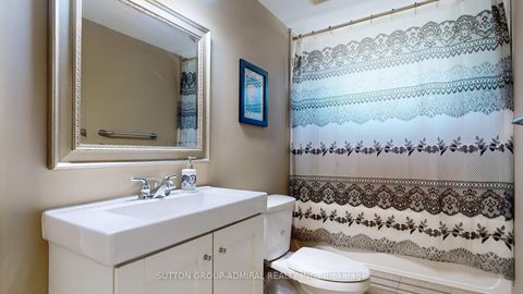 Photo 28 at 2 Newman Avenue, Oak Ridges Lake Wilcox, Richmond Hill