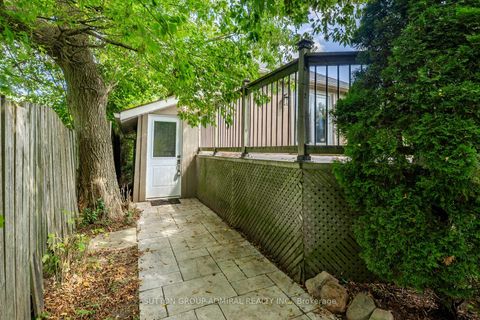 Photo 33 at 2 Newman Avenue, Oak Ridges Lake Wilcox, Richmond Hill