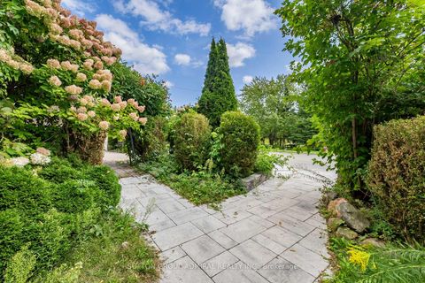 Photo 36 at 2 Newman Avenue, Oak Ridges Lake Wilcox, Richmond Hill