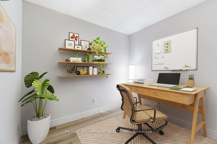 Photo 3 at 107 - 2020 Cleaver Avenue, Headon, Burlington