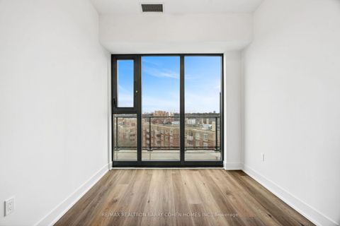 Photo 26 at 906 - 250 Lawrence Avenue W, Lawrence Park North, Toronto