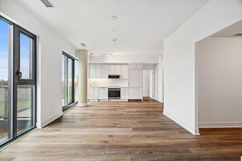 Photo 30 at 906 - 250 Lawrence Avenue W, Lawrence Park North, Toronto