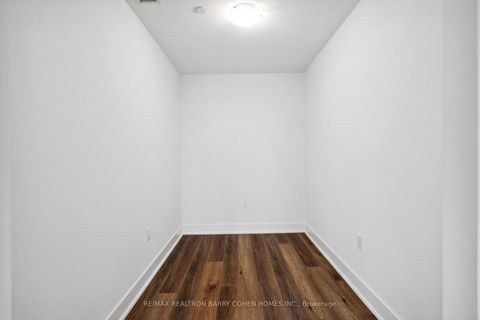 Photo 31 at 906 - 250 Lawrence Avenue W, Lawrence Park North, Toronto