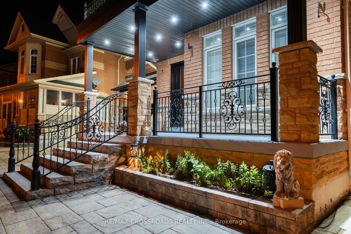 Photo 4 at 213 Riverwalk Drive, Box Grove, Markham