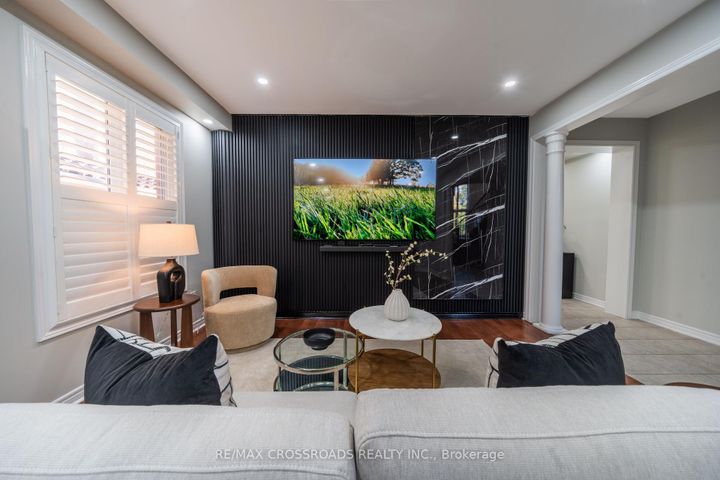 Photo 8 at 213 Riverwalk Drive, Box Grove, Markham