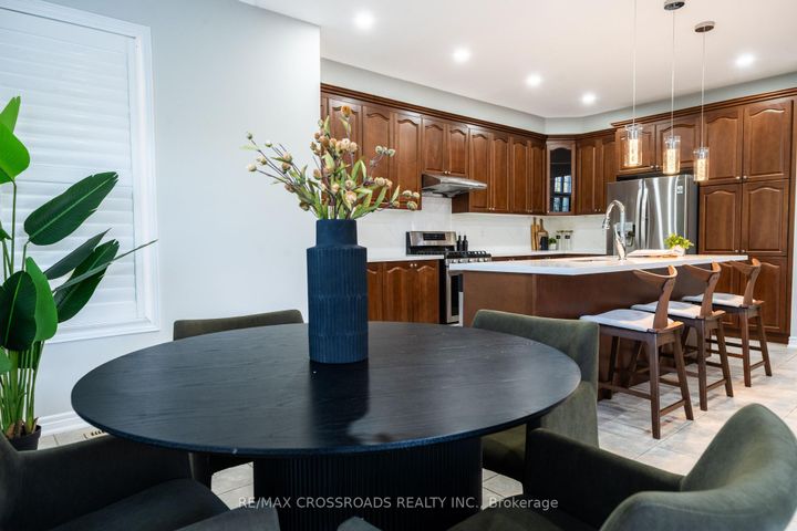 Photo 12 at 213 Riverwalk Drive, Box Grove, Markham